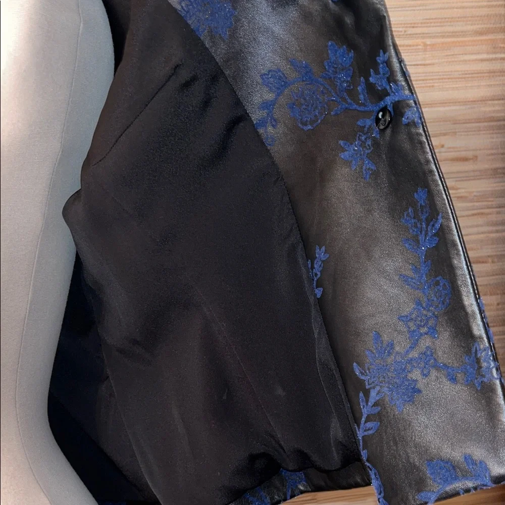 Armani Collezioni One of a kind Jacket Black leather and Blue Flower embroidery - Picture 7 of 7
